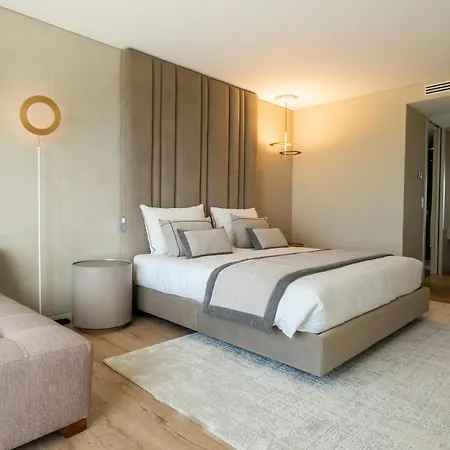 Peralta - Award Winning Exquisite Dream With Infinity Pool
